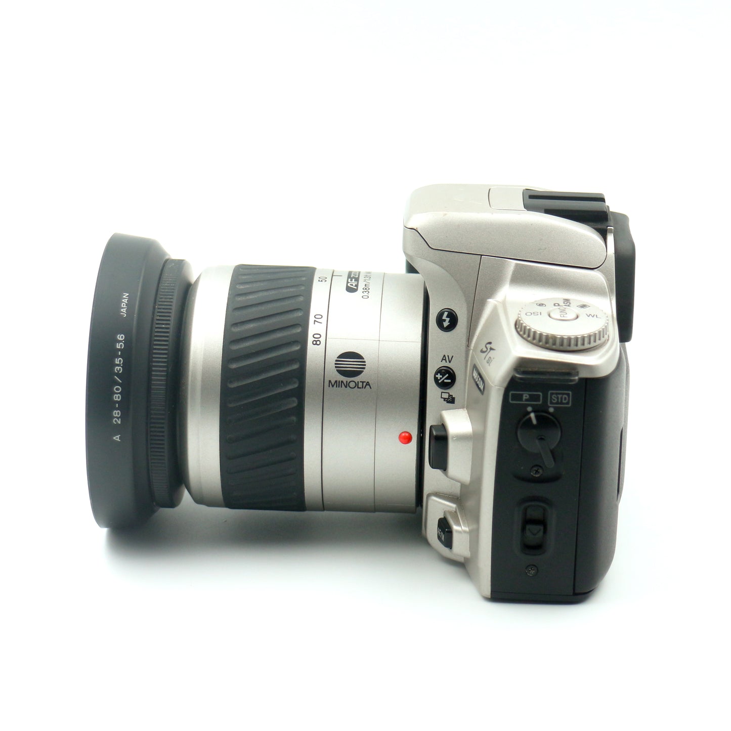 Minolta Dynax STsi + 28–80mm f/3.5–5.6